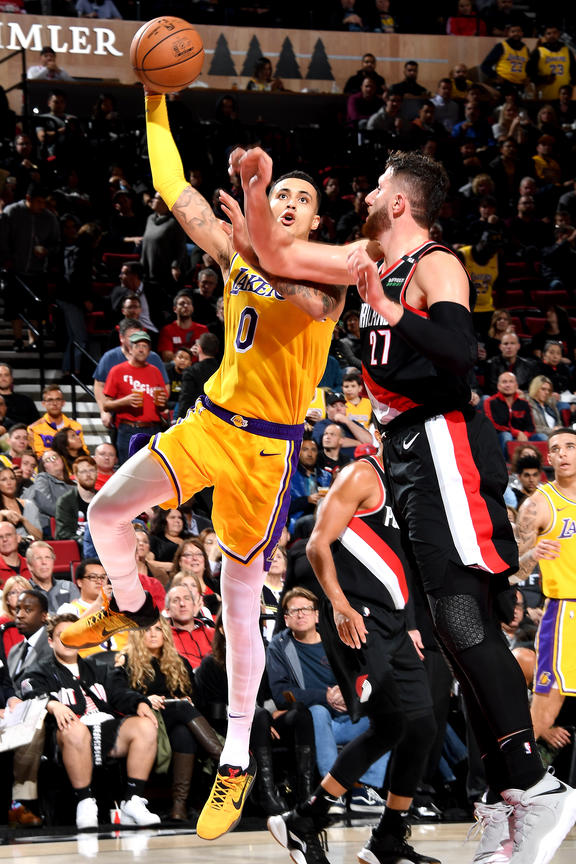 转折点！上海久事复出首秀；NBA总决赛今晚攻防权衡；态度坚定；临场指挥获称赞