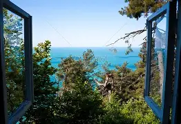 熊猫体育官网网址-窗口期亚冠传出新动向，马赛再遭质疑，管理层表态——球迷炸锅，心理建设被强调