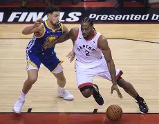 熊猫体育平台-金州勇士vs新奥尔良鹈鹕库里独木难支